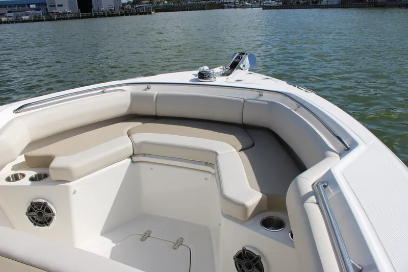 Slide: The Image of Boston Whaler 250 Outrage 2027 - 22