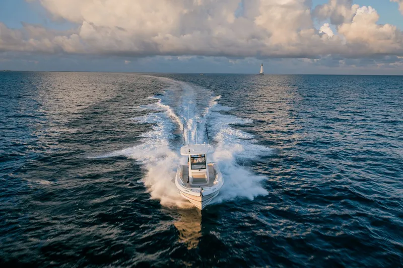 Slide: The Image of Boston Whaler 250 Outrage 2027 - 58