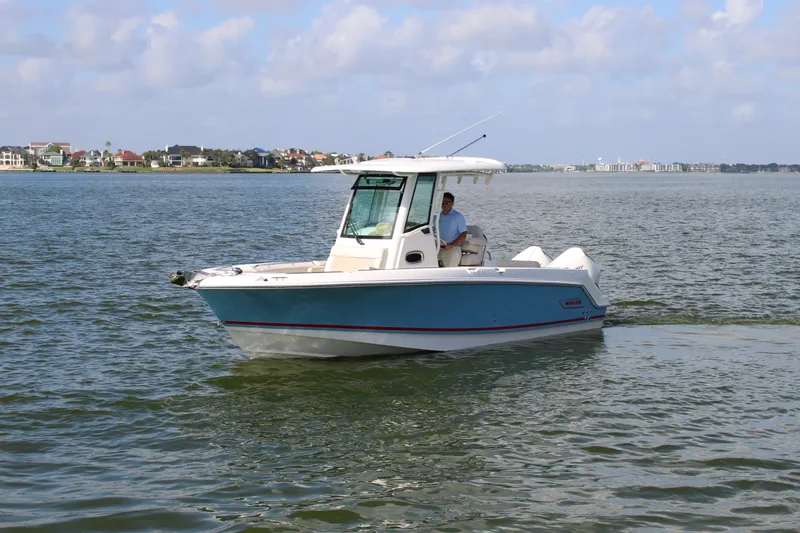 Slide: The Image of Boston Whaler 250 Outrage 2027 - 7