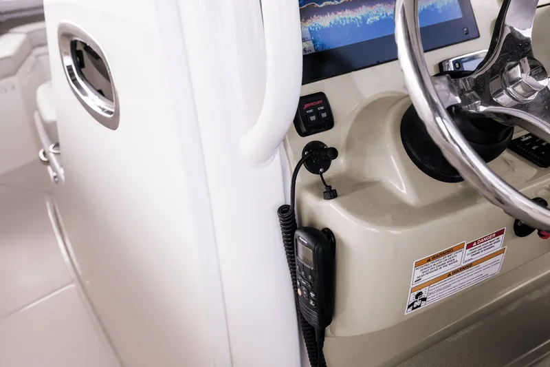 Slide: The Image of Boston Whaler 250 Outrage 2027 - 98