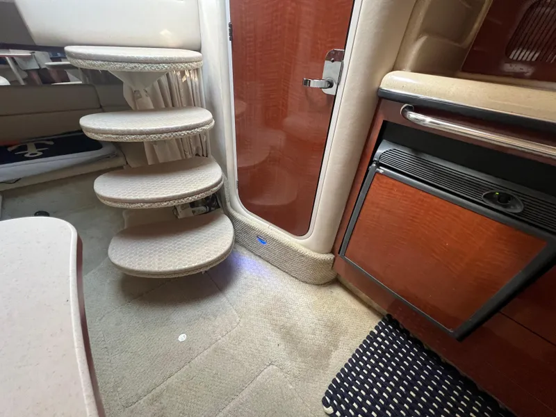 Slide: The Image of Sea Ray Sundancer 320 2003 - 56