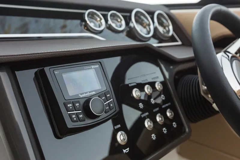 Slide: The Image of Dashboard of 2016 Sea Ray SLX 250 boat. - 13