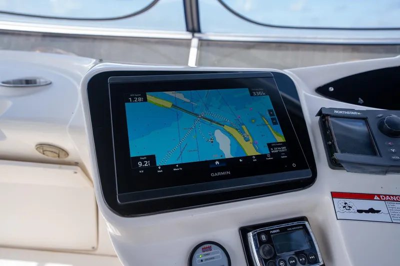 Slide: The Image of Navigation system on 2009 Meridian 391 Sedan yacht dashboard. - 19
