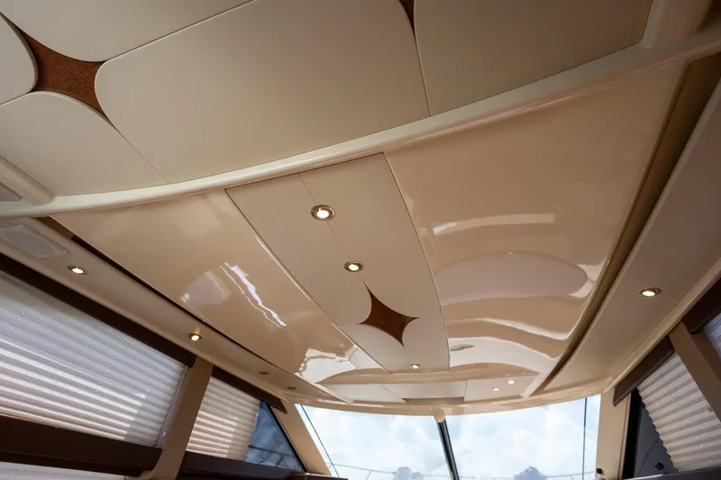 Slide: The Image of Interior ceiling of a 2009 Meridian 391 Sedan yacht with modern lighting. - 29