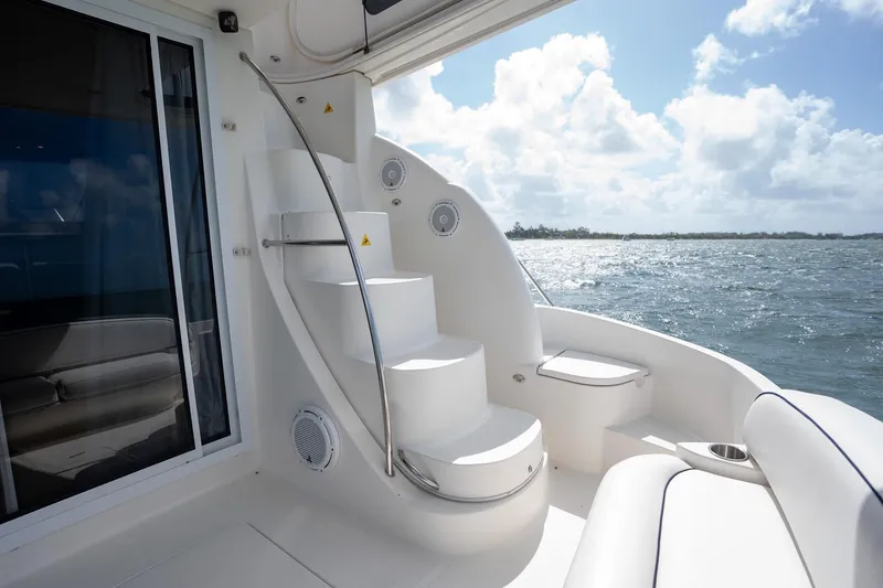 Slide: The Image of Staircase on 2009 Meridian 391 Sedan yacht with ocean view. - 33