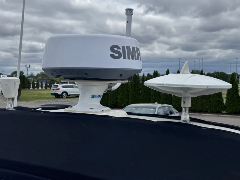 Slide: The Image of Sea Ray 340 Sundancer 2004 - 17