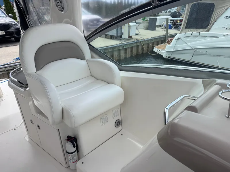 Slide: The Image of Sea Ray 340 Sundancer 2004 - 18