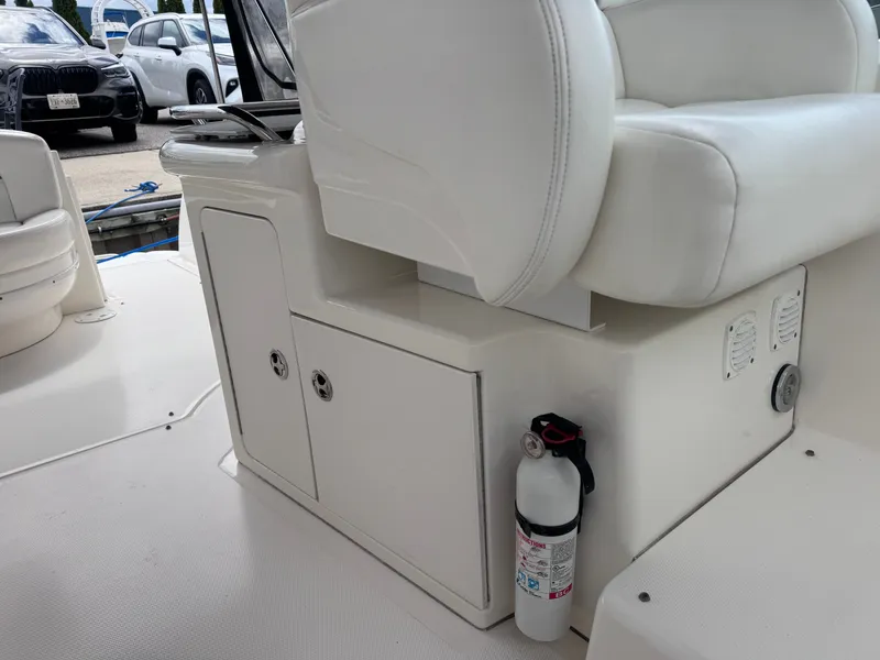 Slide: The Image of Sea Ray 340 Sundancer 2004 - 19