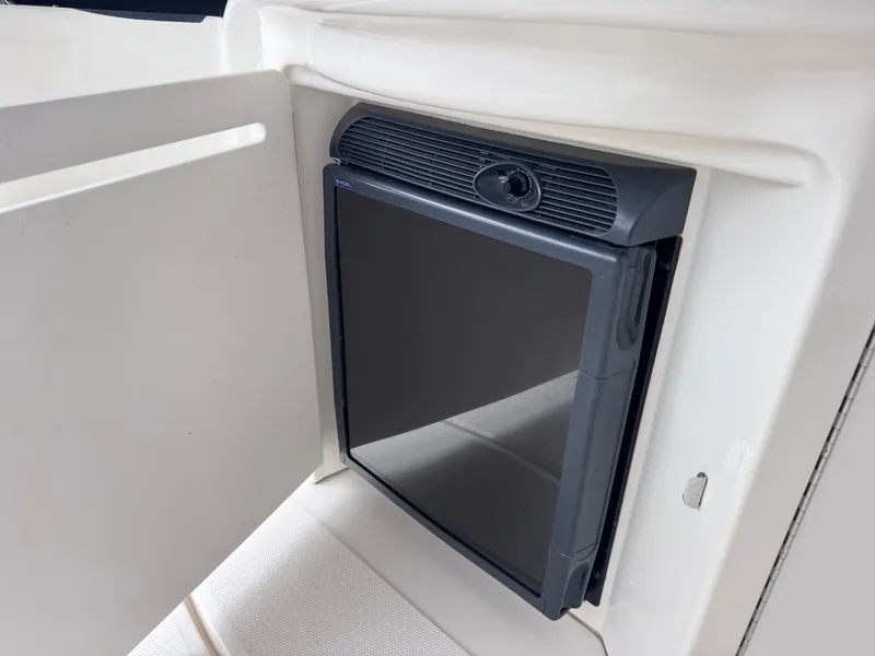 Slide: The Image of Sea Ray 340 Sundancer 2004 - 22