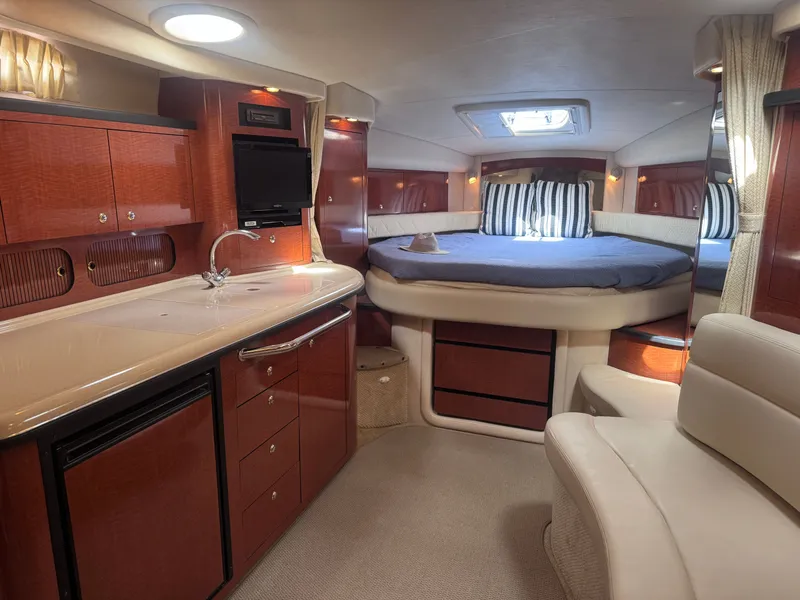 Slide: The Image of Sea Ray 340 Sundancer 2004 - 3
