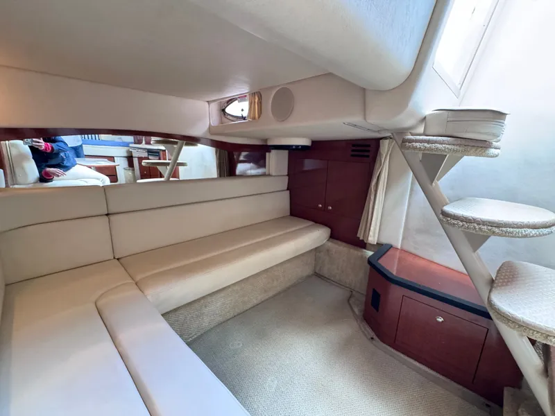 Slide: The Image of Sea Ray 340 Sundancer 2004 - 40