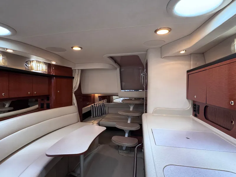 Slide: The Image of Sea Ray 340 Sundancer 2004 - 41