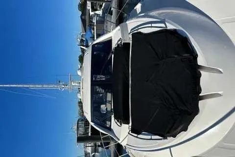 The Image of Sea Ray L590 2017 - 1
