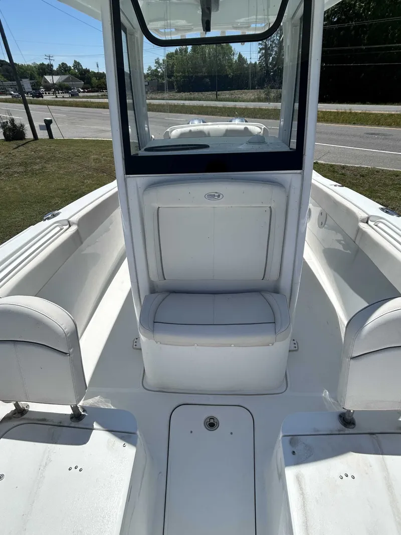 Slide: The Image of Sea Hunt 265 SE 2023 - 5