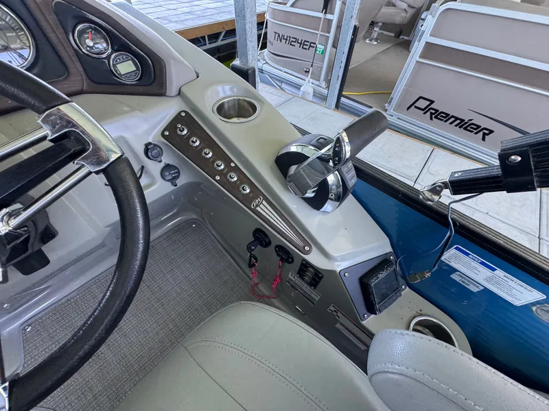 Slide: The Image of Manitou 230 Encore SR SHP 2018 - 19