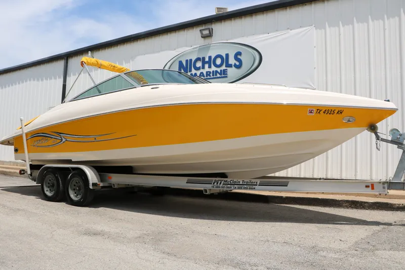 The Image of Rinker 262 Captiva 2006 - 1