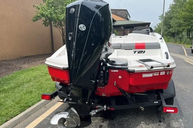 Slide: The Image of 2026 Tahoe T21 boat with powerful outboard motor on trailer. - 3
