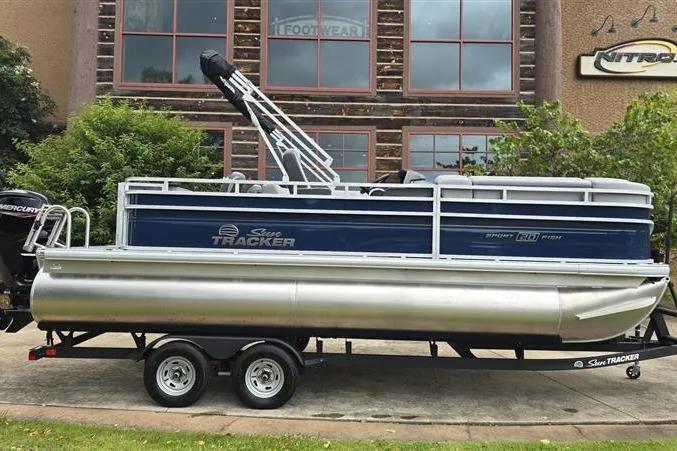 The Image of Sun Tracker SportFish 20 DLX 2026 - undefined
