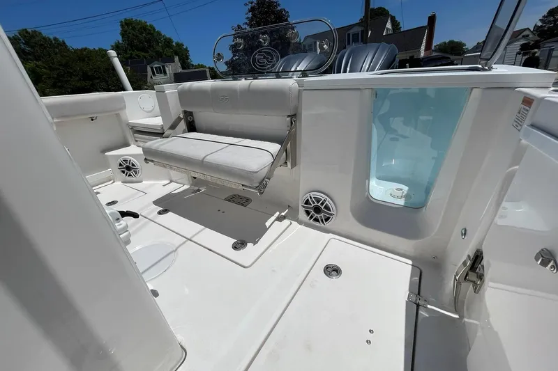 Slide: The Image of AFT COCKPIT FLIP UP SEAT FOLDED OUT & LIVEWELL OBSERVATION WINDOW WITH LIGHTING - 27