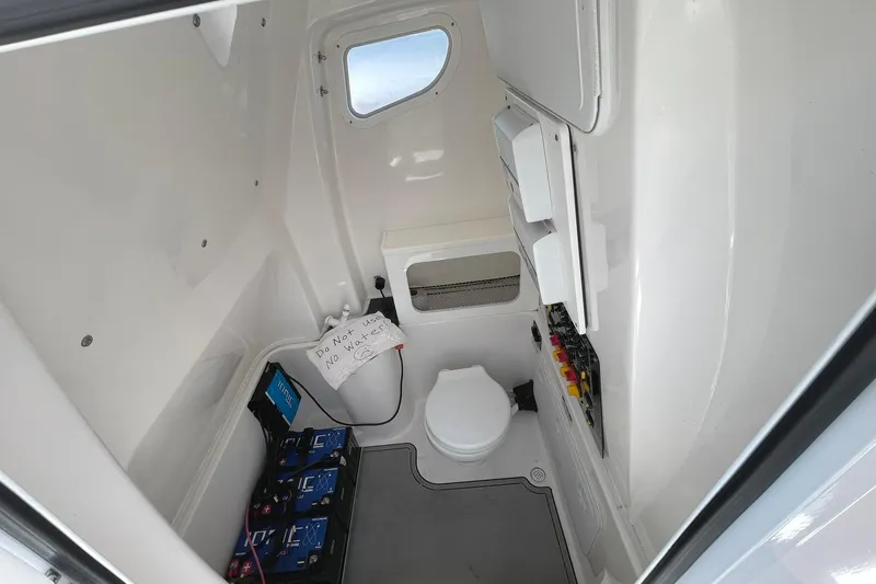 Slide: The Image of Sea Fox 288 Commander 2022 - 57