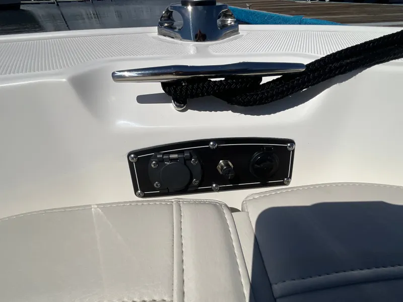Slide: The Image of Boston Whaler 150 Montauk 2027 - 13