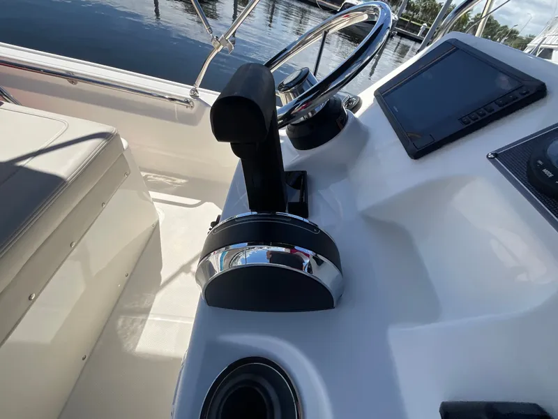Slide: The Image of Boston Whaler 150 Montauk 2027 - 17