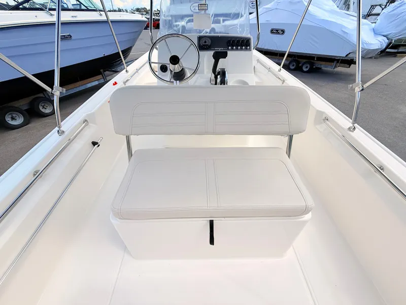 Slide: The Image of Boston Whaler 170 Montauk 2027 - 21