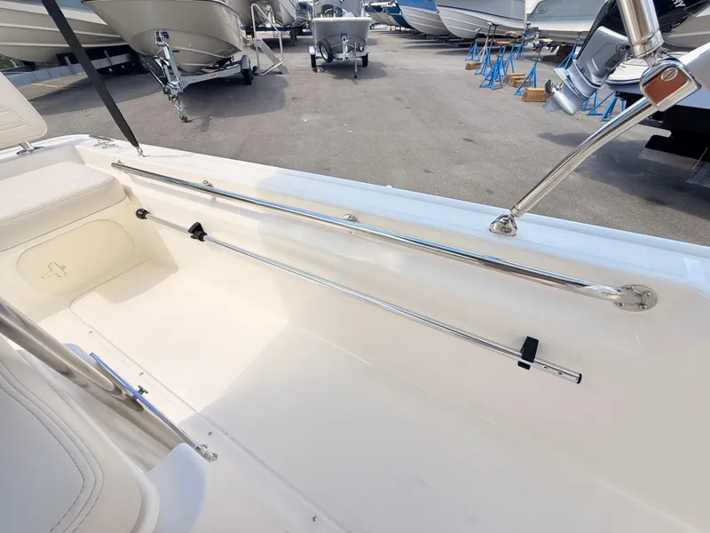 Slide: The Image of Boston Whaler 170 Montauk 2027 - 17