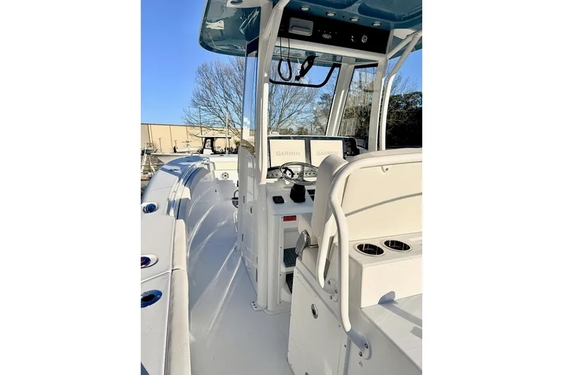 Slide: The Image of 2026 Sea Hunt Ultra 275 Coffin Box boat at Marine 360 dealership. - 3