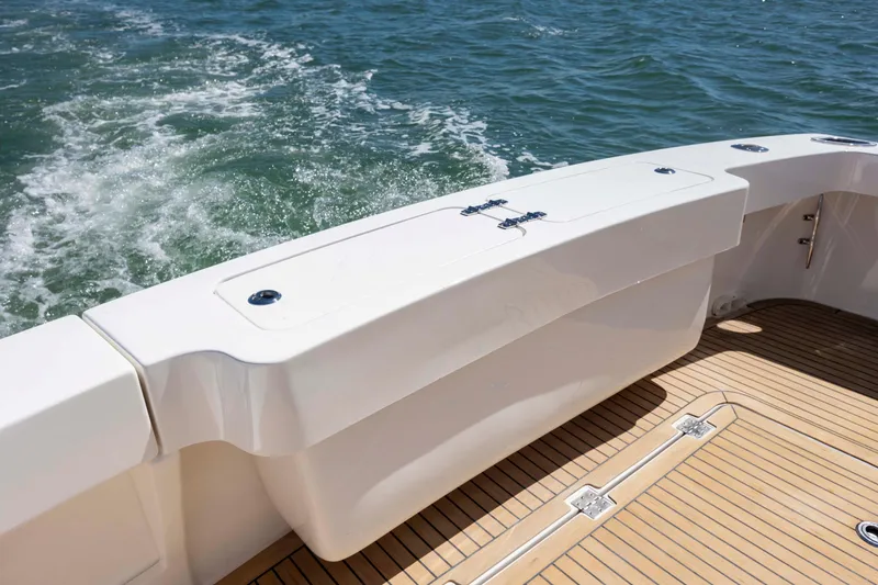 Slide: The Image of Albemarle 410 Express Fisherman 2019 - 61