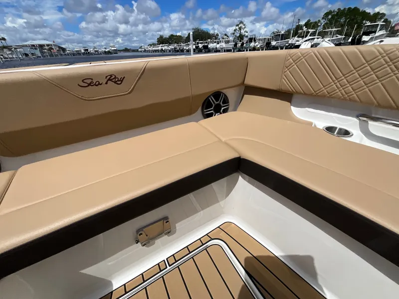 Slide: The Image of Sea Ray SDX 270 Outboard 2027 - 27