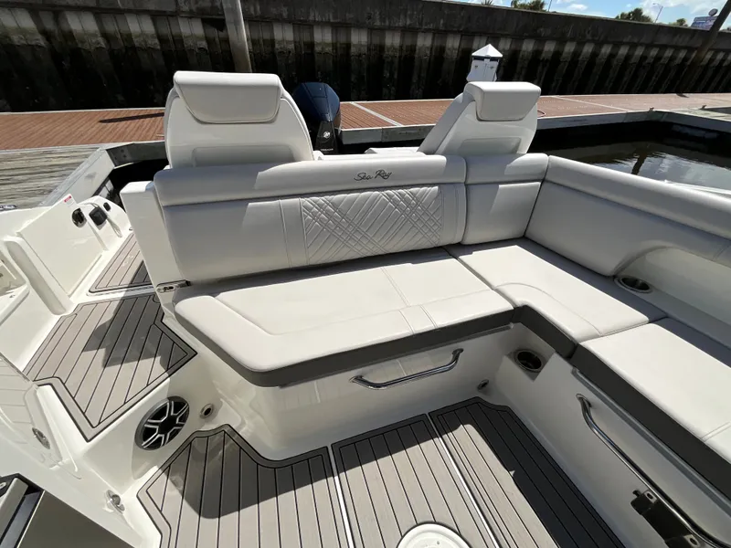 Slide: The Image of Sea Ray SDX 290 Outboard 2027 - 10