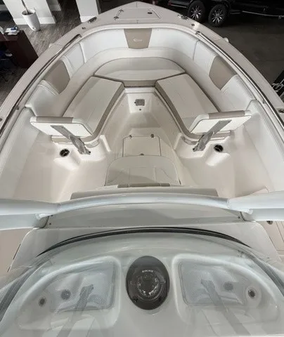 Slide: The Image of Robalo R232 Explorer 2026 - 8