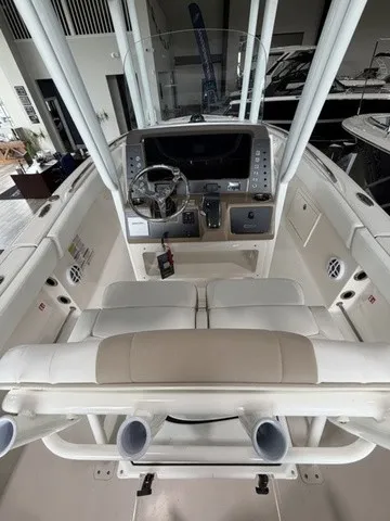 Slide: The Image of Robalo R232 Explorer 2026 - 4