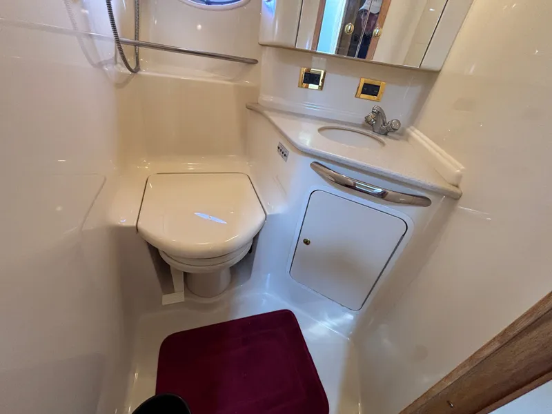 Slide: The Image of Bathroom of Sea Ray Sundancer 460 yacht, year 2000. - 23