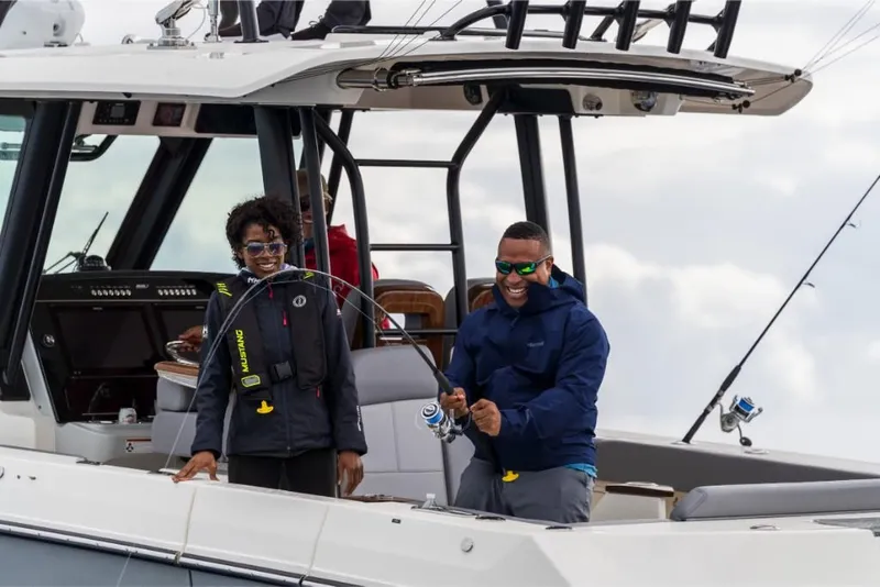 Slide: The Image of 2023-Boston-Whaler-360-Outrage-MarineMax - 199
