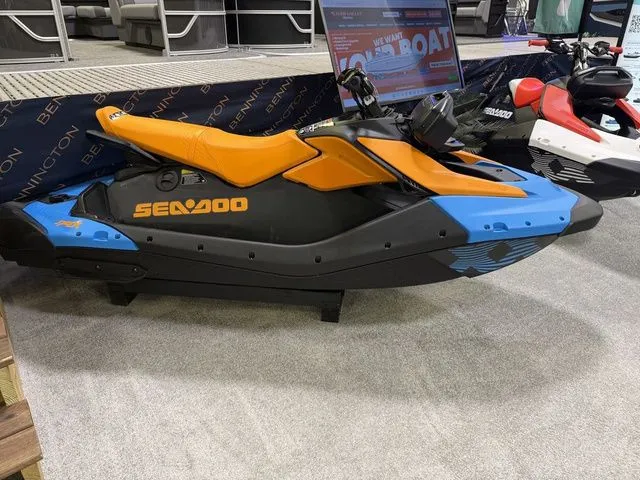 The Image of Sea-Doo Spark™Trixx for 3 Rotax® 900 ACE™ - 90 iBR and Audio 2026 - 1