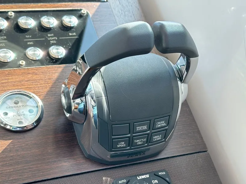 Slide: The Image of Control console of Tiara Yachts Coupe 39, year 2019. - 28