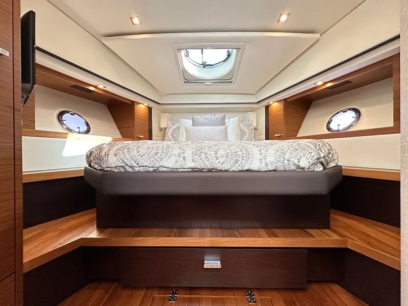 Slide: The Image of Luxurious bedroom in Tiara Yachts Coupe 39, 2019 model. - 32