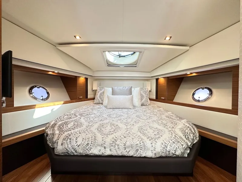 Slide: The Image of Luxurious bedroom in Tiara Yachts Coupe 39, 2019 model. - 33