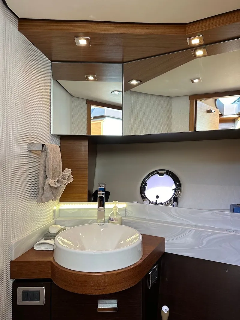 Slide: The Image of Luxurious bathroom of the 2019 Tiara Yachts Coupe 39. - 37