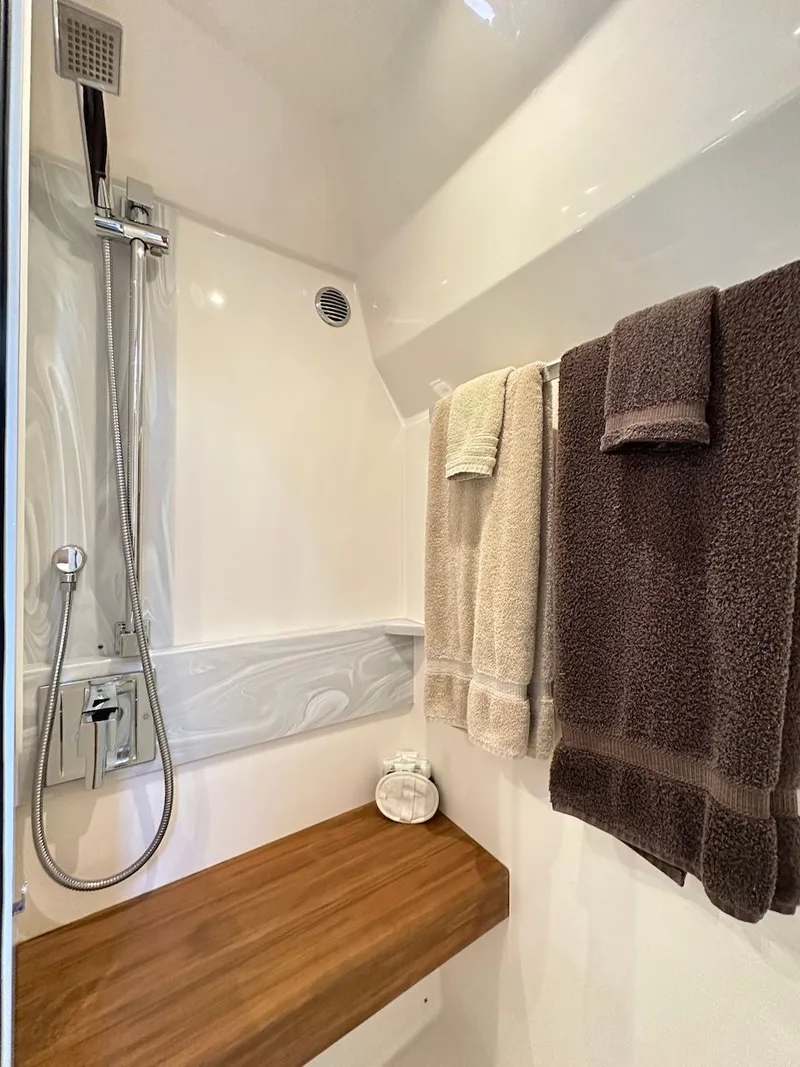 Slide: The Image of Luxurious shower in Tiara Yachts Coupe 39, 2019 model. - 38