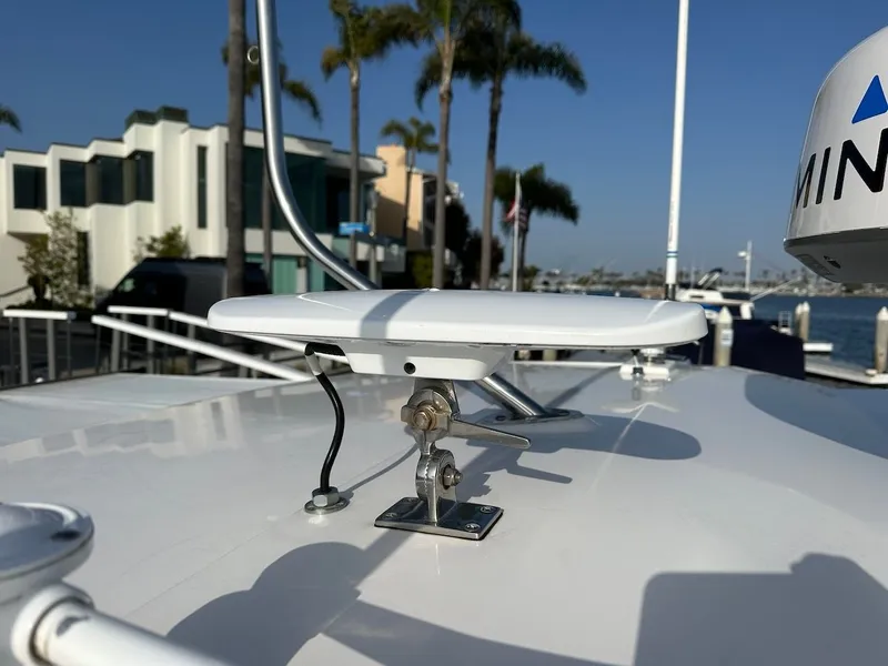 Slide: The Image of Close-up of antenna on a 2019 Tiara Yachts Coupe 39. - 47
