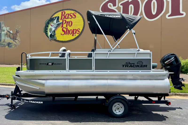 The Image of 2026 Sun Tracker Bass Buggy 16 XL Select pontoon boat at Bass Pro Shops. - 0