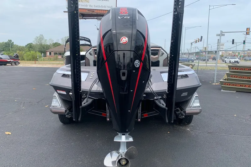 Slide: The Image of 2026 Ranger Z520R Cup-Equipped boat with powerful V8 engine, displayed outdoors. - 2