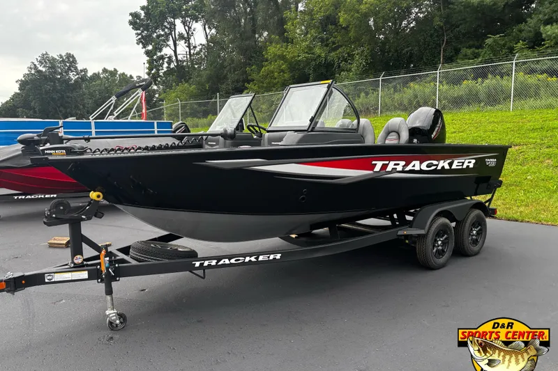 The Image of 2026 Tracker Targa V-18 Combo boat on trailer at D&R Sports Center. - 0