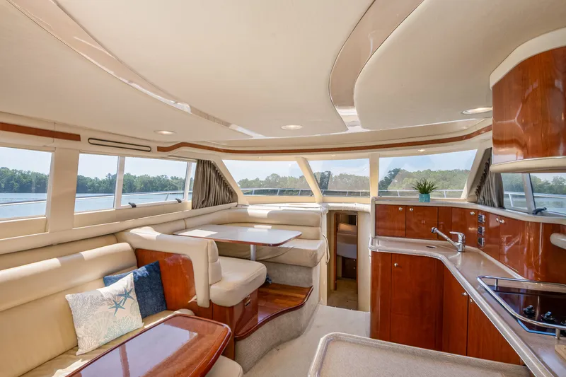 Slide: The Image of Interior of 2003 Sea Ray 480 Sedan Bridge, luxurious design. - 33