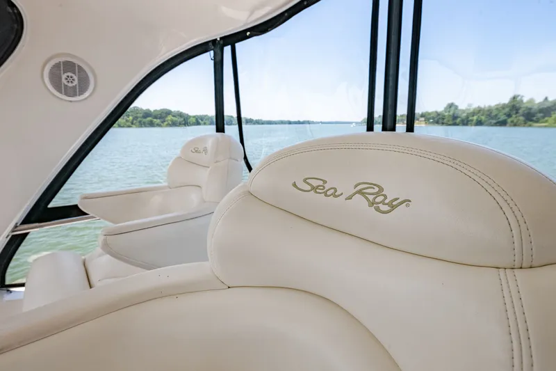 Slide: The Image of Sea Ray 480 Sedan Bridge 2003 - 60