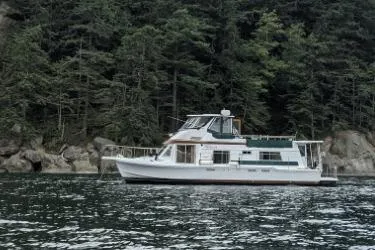 The Image of Uniflite Yacht Home 1983 - undefined