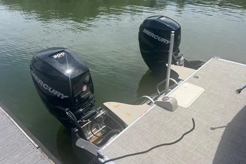 Slide: The Image of Twin Mercury 300 Pro outboard engines on a 2017 Premier 270 Super Sport boat. - 18